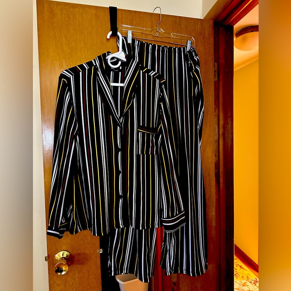 Womens Vera Wang Pajamas Large